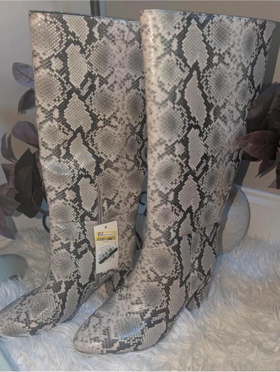 a new day Shoes - a new day Women's Gray and Black Snake Print Combat Boots Size 9.5 W New With T